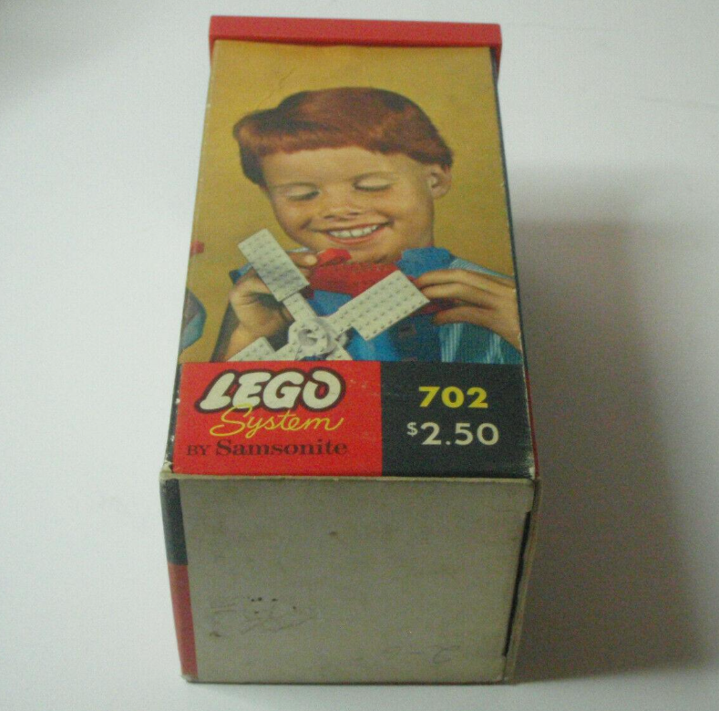 canadian box for the lego 702 basic set